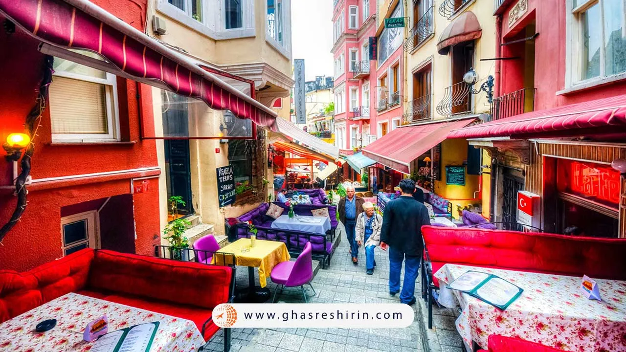 خیابان فرانسوی استانبول (French Street, Istanbul)