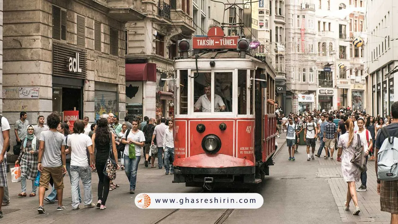 خیابان استقلال (Istiklal Street in Istanbul)