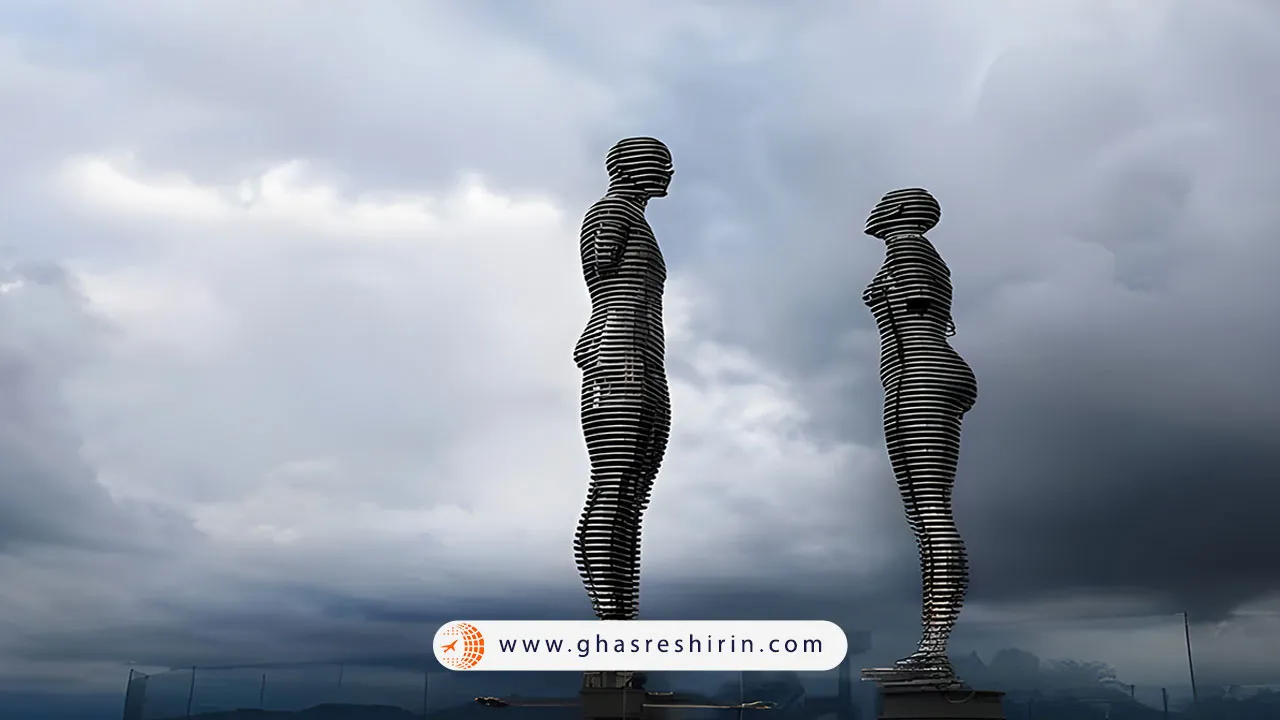 مجسمه علی و نینو (Monument Ali and Nino)