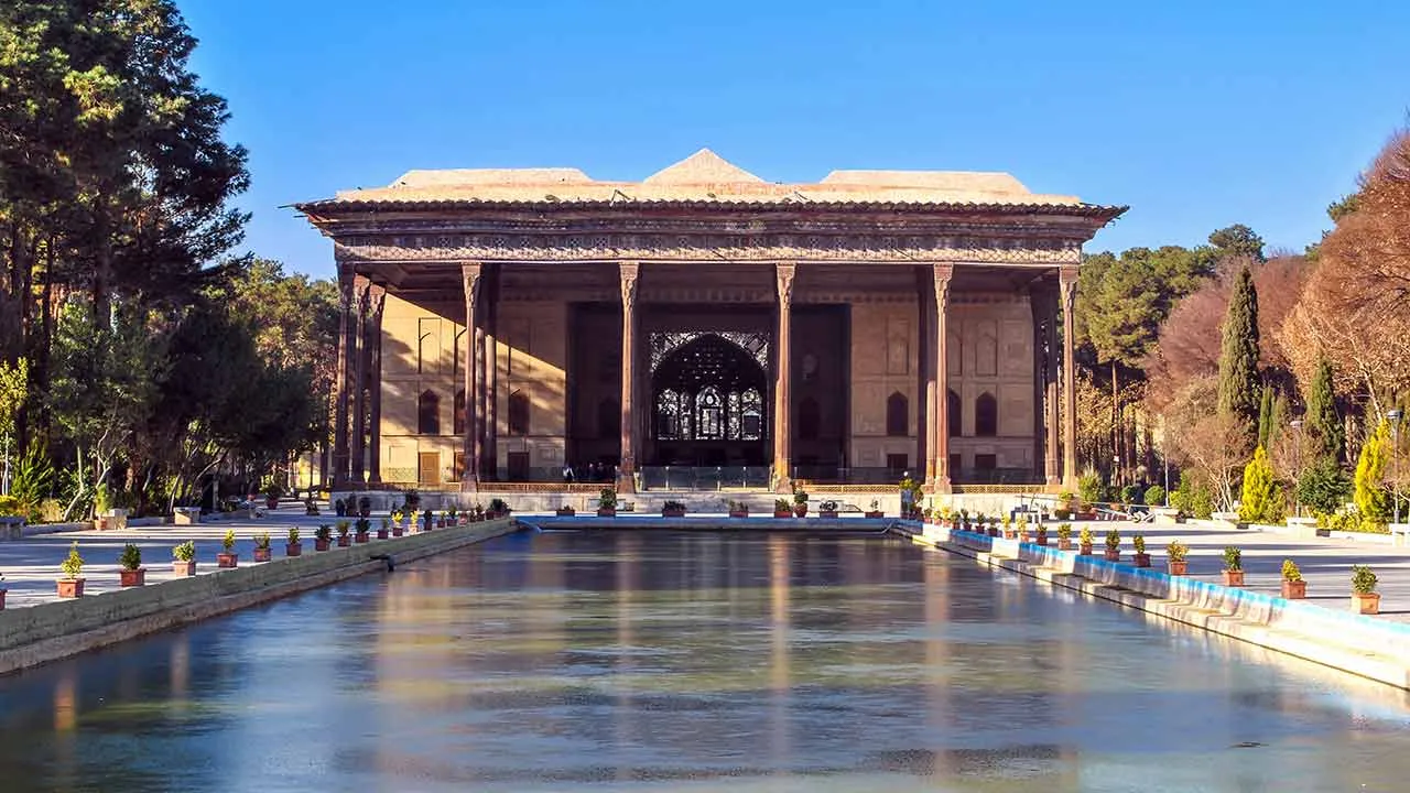 کاخ چهل ستون اصفهان