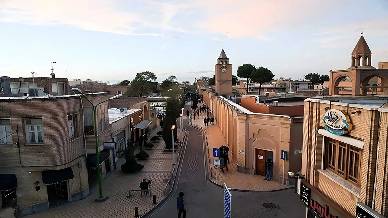 جلفا، پیمایشی از نخجوان تا اصفهان در ایران بزرگ صفوی