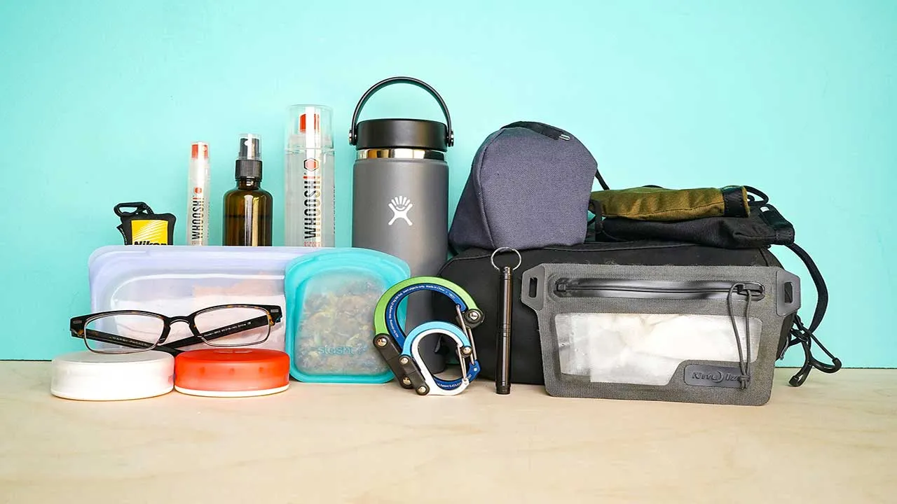 همراه داشتن چه وسایلی در سفر ضرورت دارد