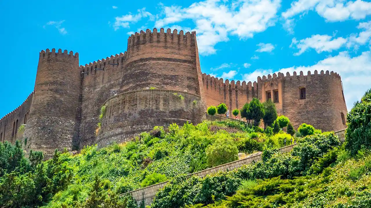 قلعه‌ های باشکوه و تاریخی ایران