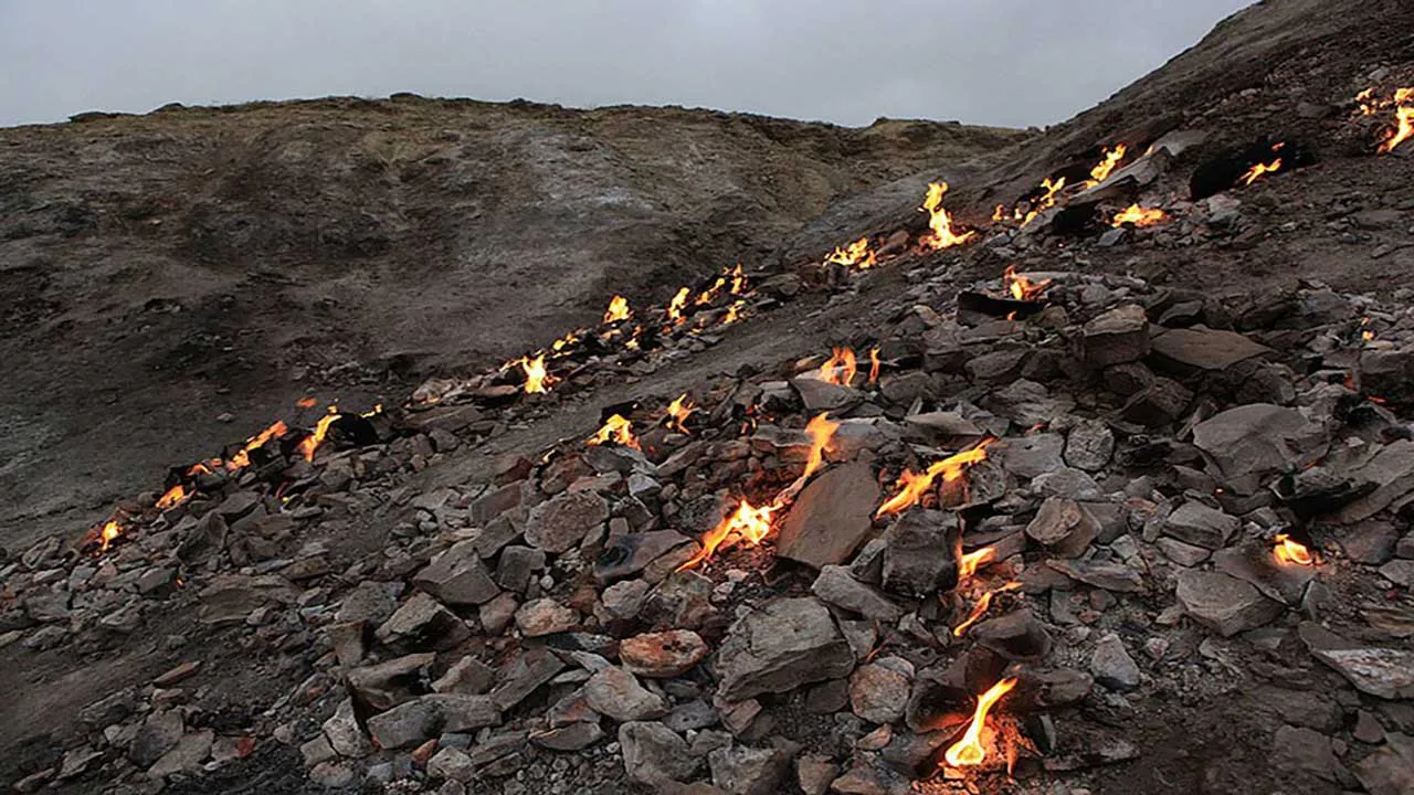 تشکوه، کوه همیشه سوزان در خوزستان