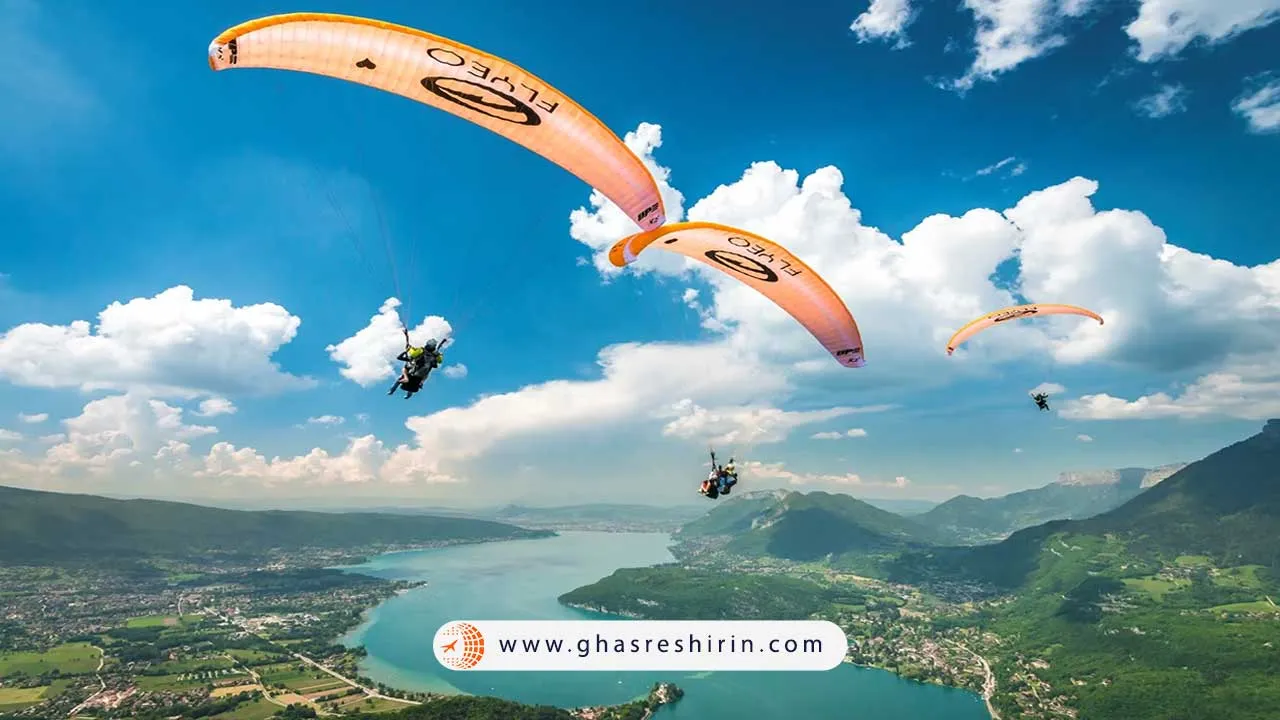 پاراگلایدر سواری در جنوب دریاچه آنسی