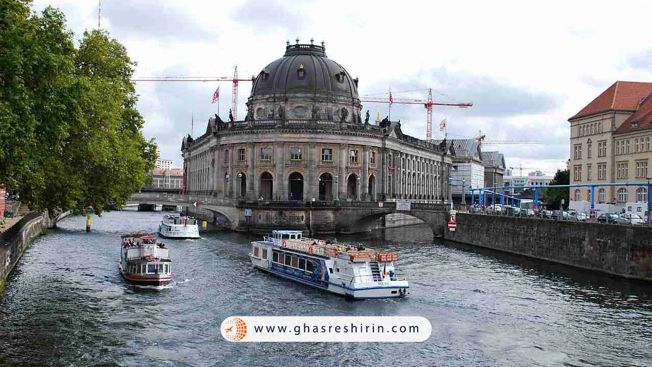 جزیره موزهها