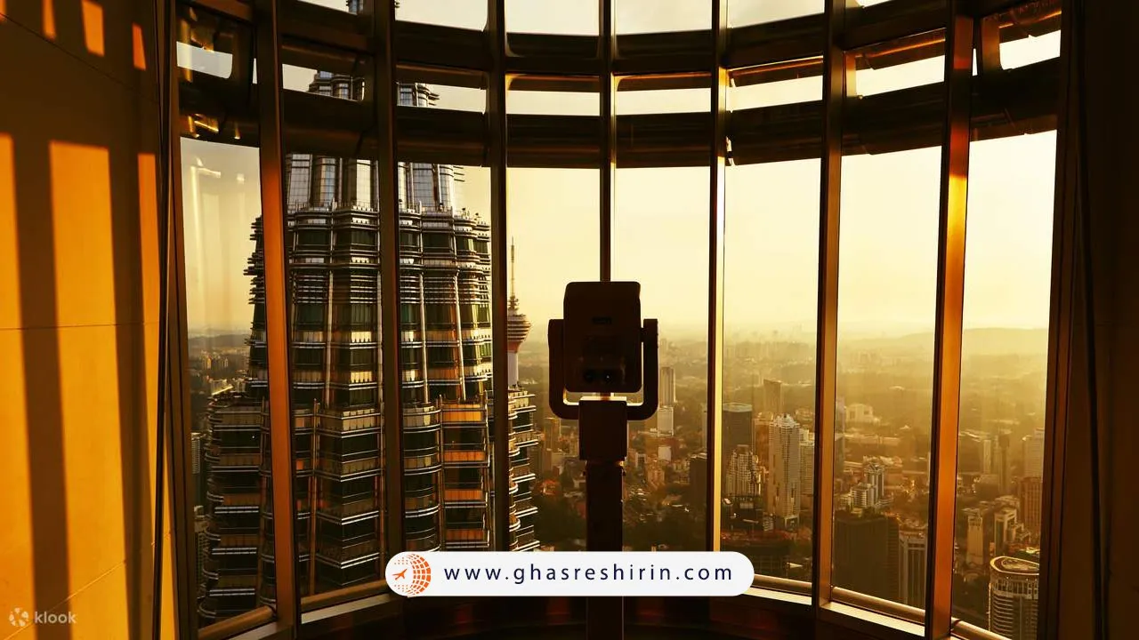 داخل برج دو قلو مالزی