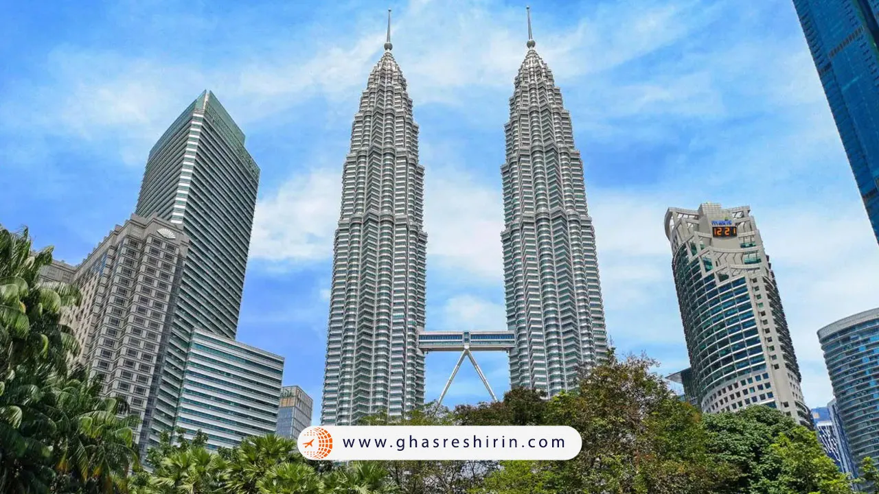 رج های دوقلوی پتروناس کوالالامپور (Petronas Twin Towers)