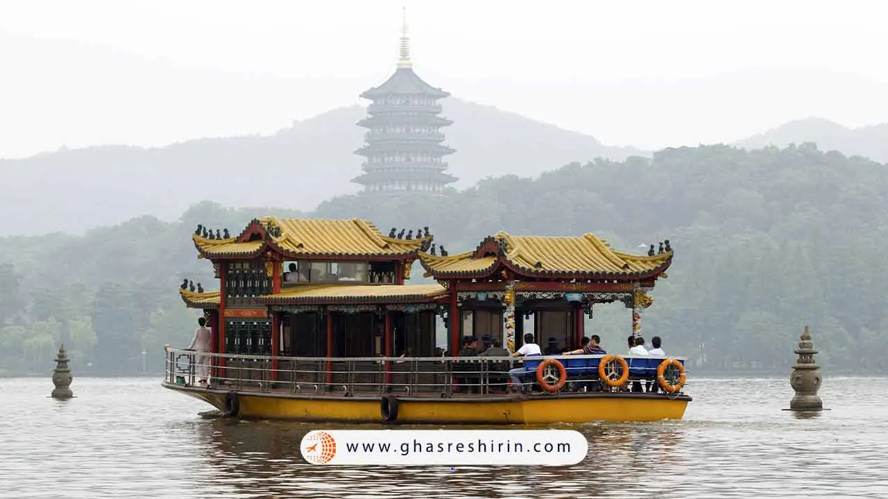 کروز دریاچه