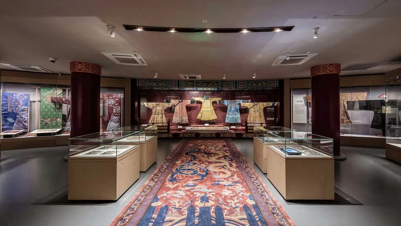 هانگژو و موزه ابریشم چین: داستان یک هنر باستانی