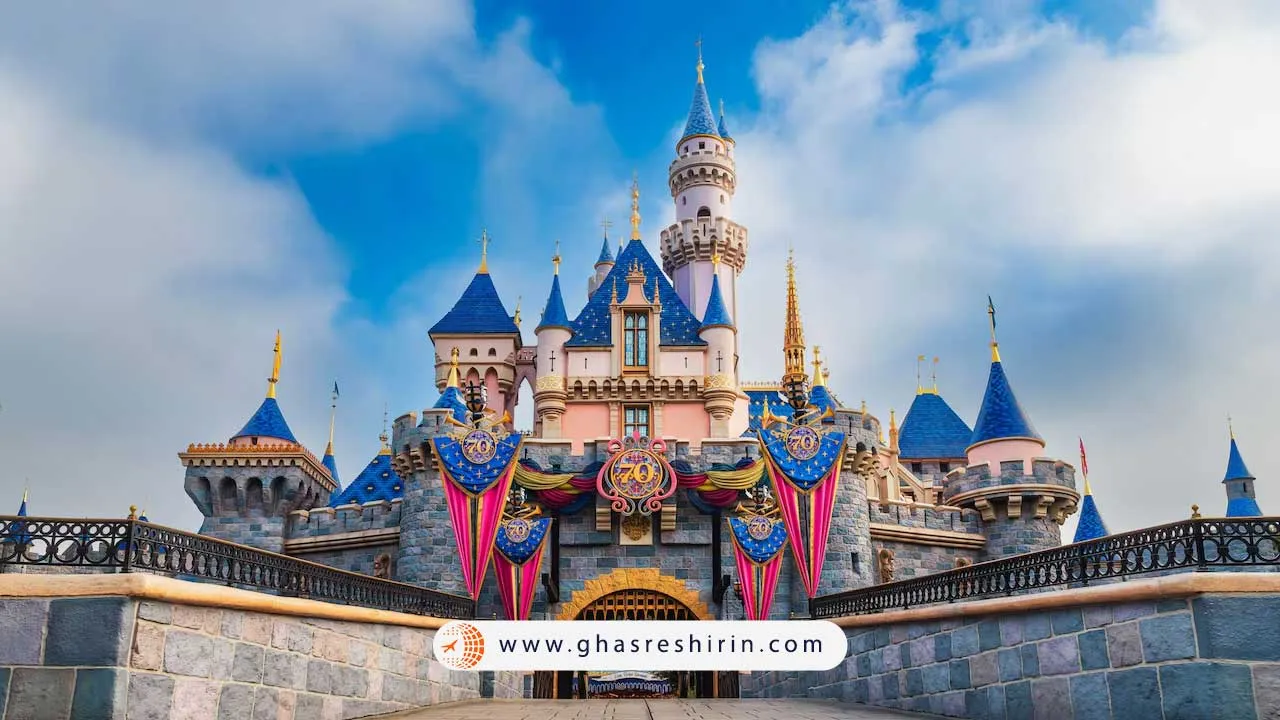 چطور از دیزنی لند دیدن کنیم؟
