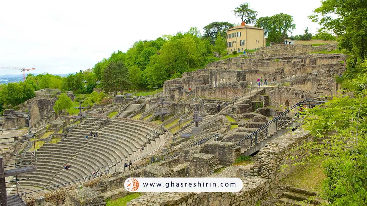تئاتر باستانی فورویر (ANCIENT THEATRE OF FOURVIÈRE)