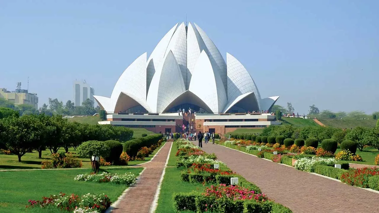 معبد نیلوفر هند