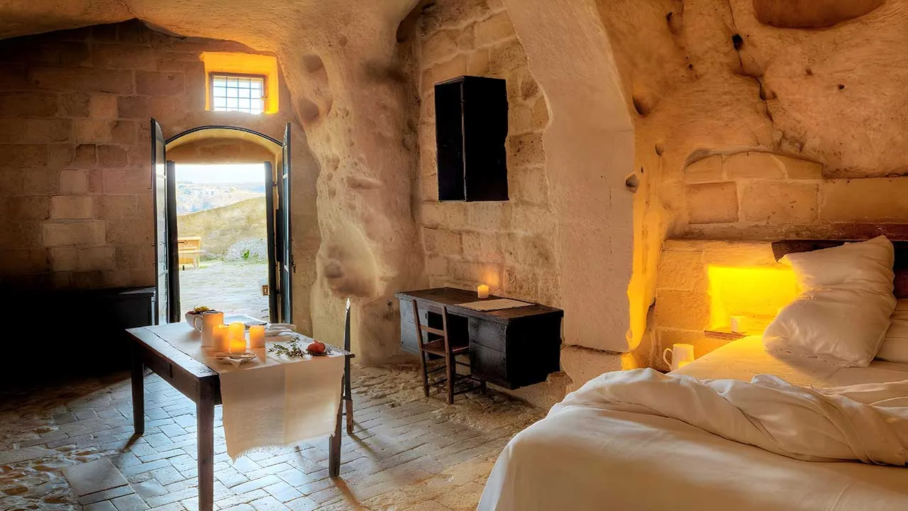 هتل های عجیب دنیا