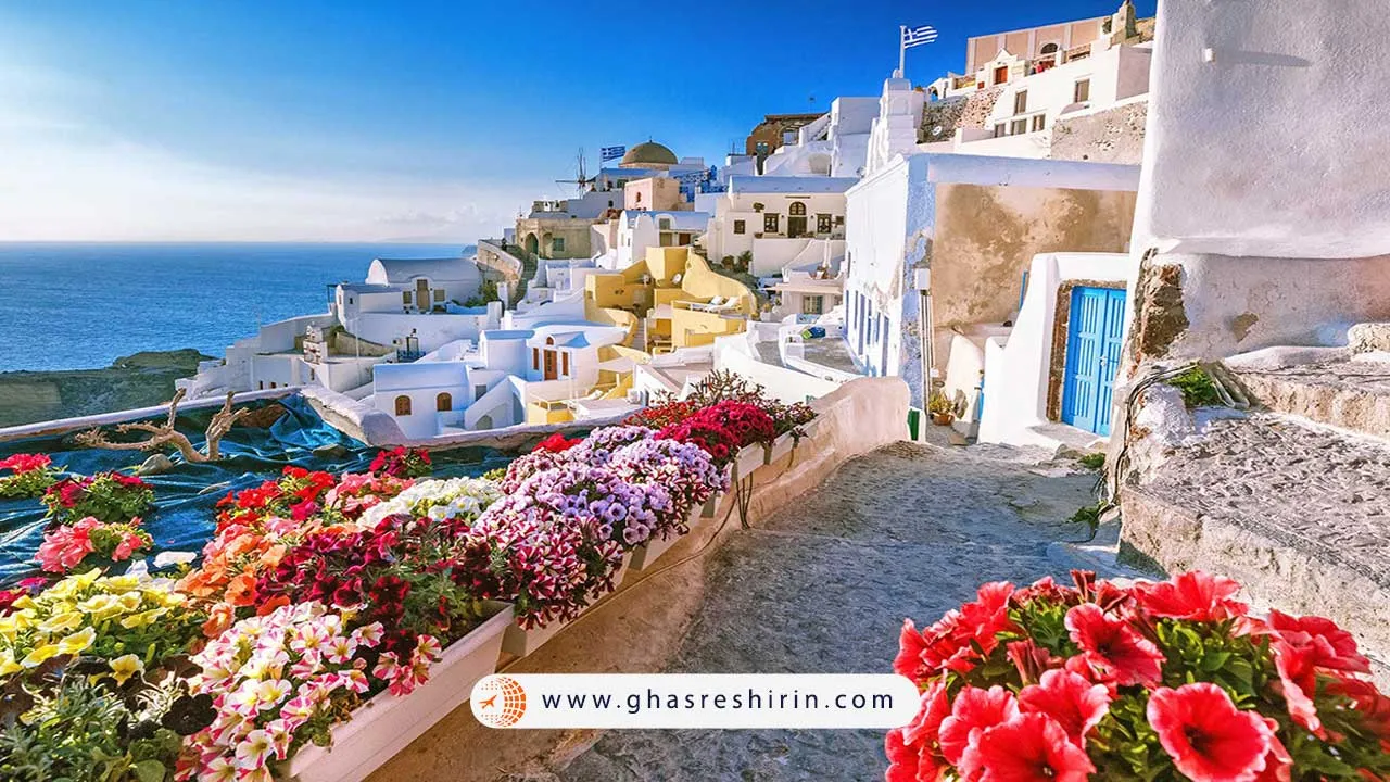 بهترین زیمان برای سفر به جزیره سانتورینی