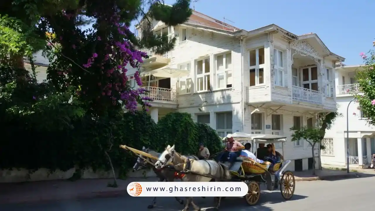 خانههای تاریخی و عمارتهای قدیمی