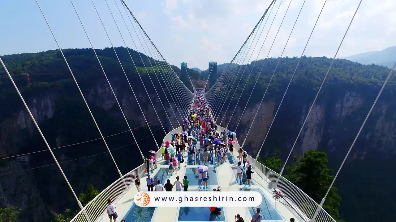 پل شیشه ای در چین