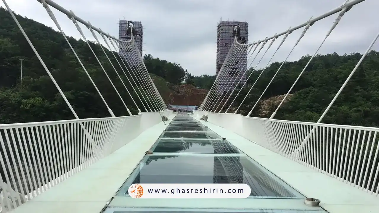 پل شیشه ای چین ترسناک