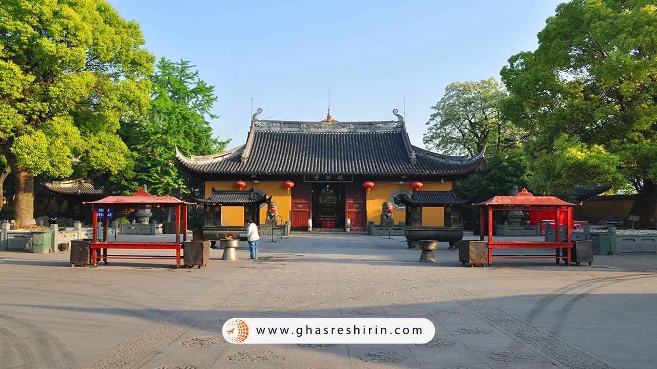 معبد لونگ هوا (Longhua Temple)
