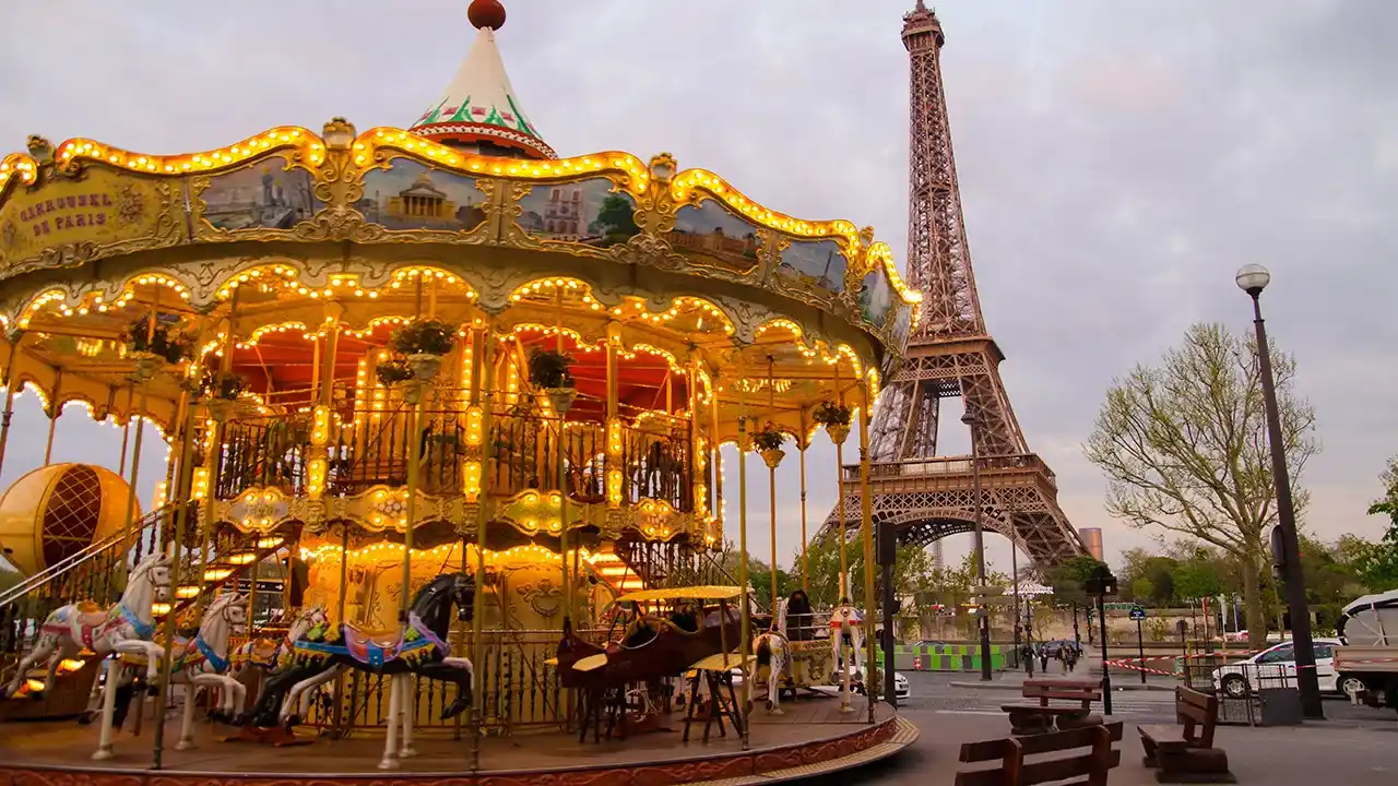 تفریحات در پاریس