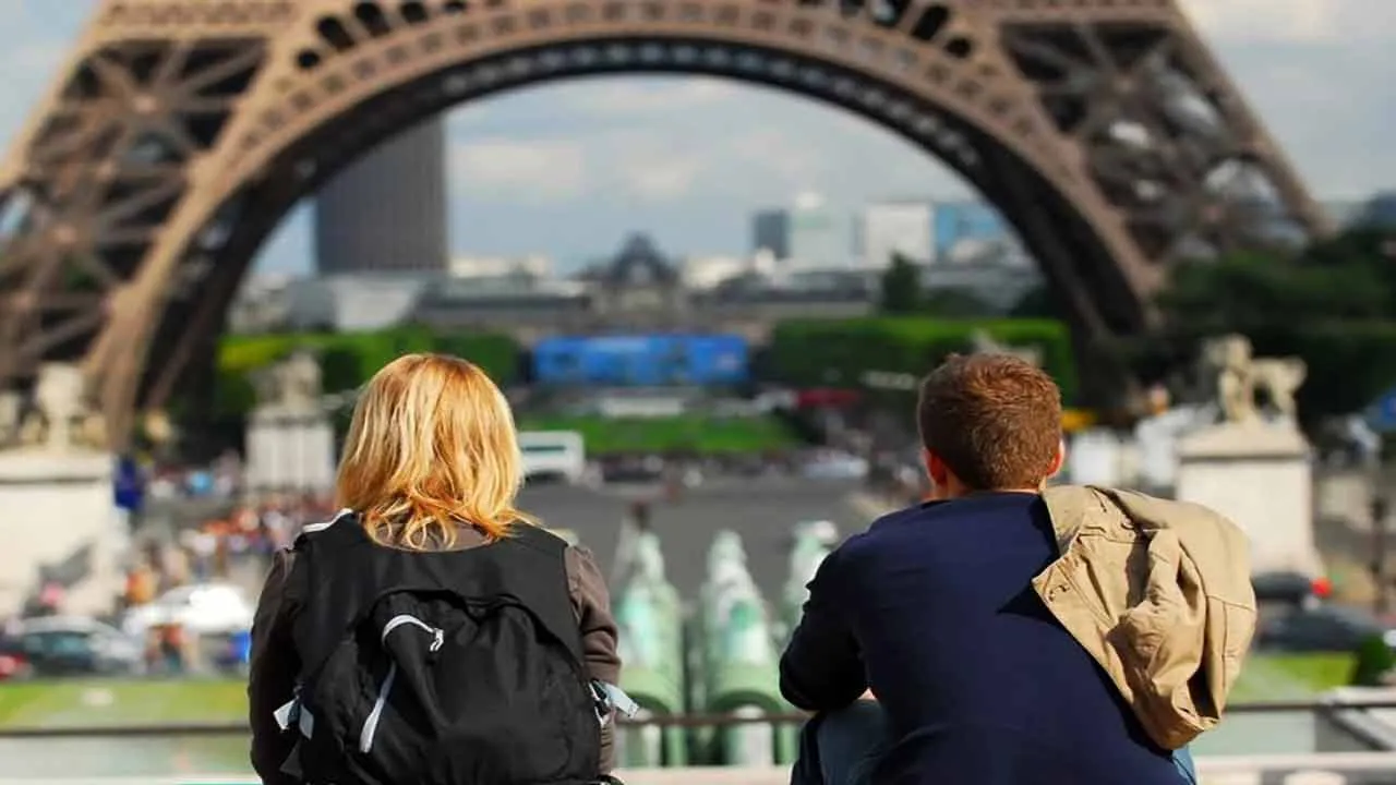 خروج از کشور با وثیقه و عدم بازگشت