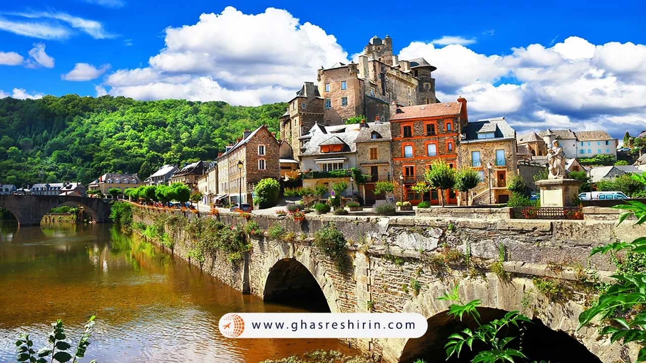 روستای استا فرانسه (Estaing)