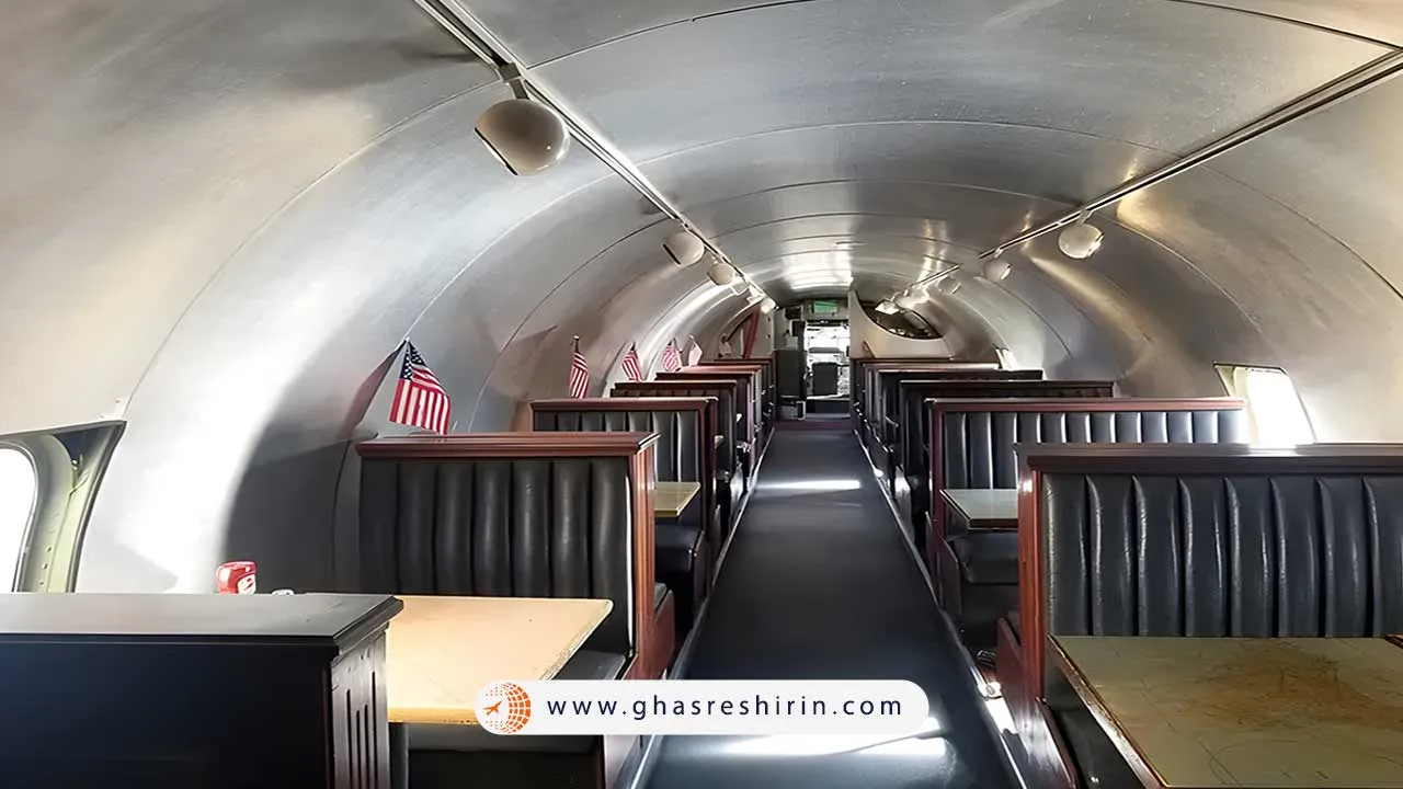 رستوران هواپیمایی آمریکا ( Airplane Restaurant)