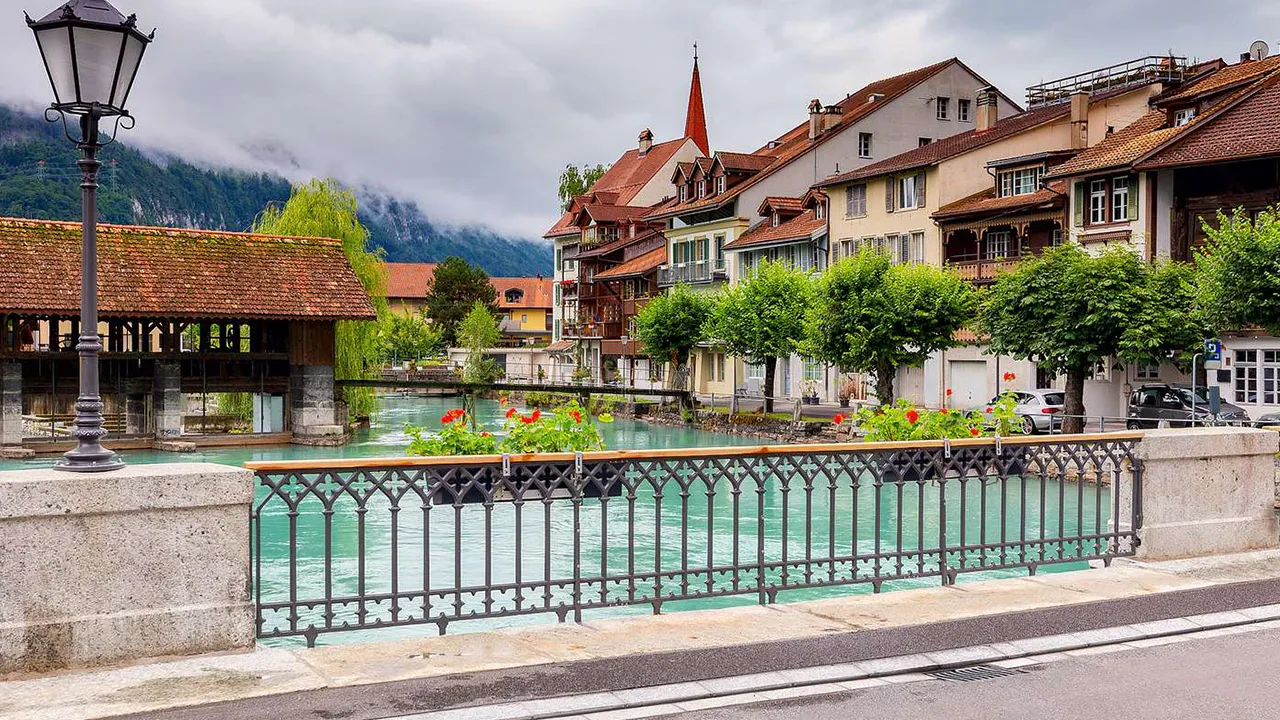 شهر اینترلاکن