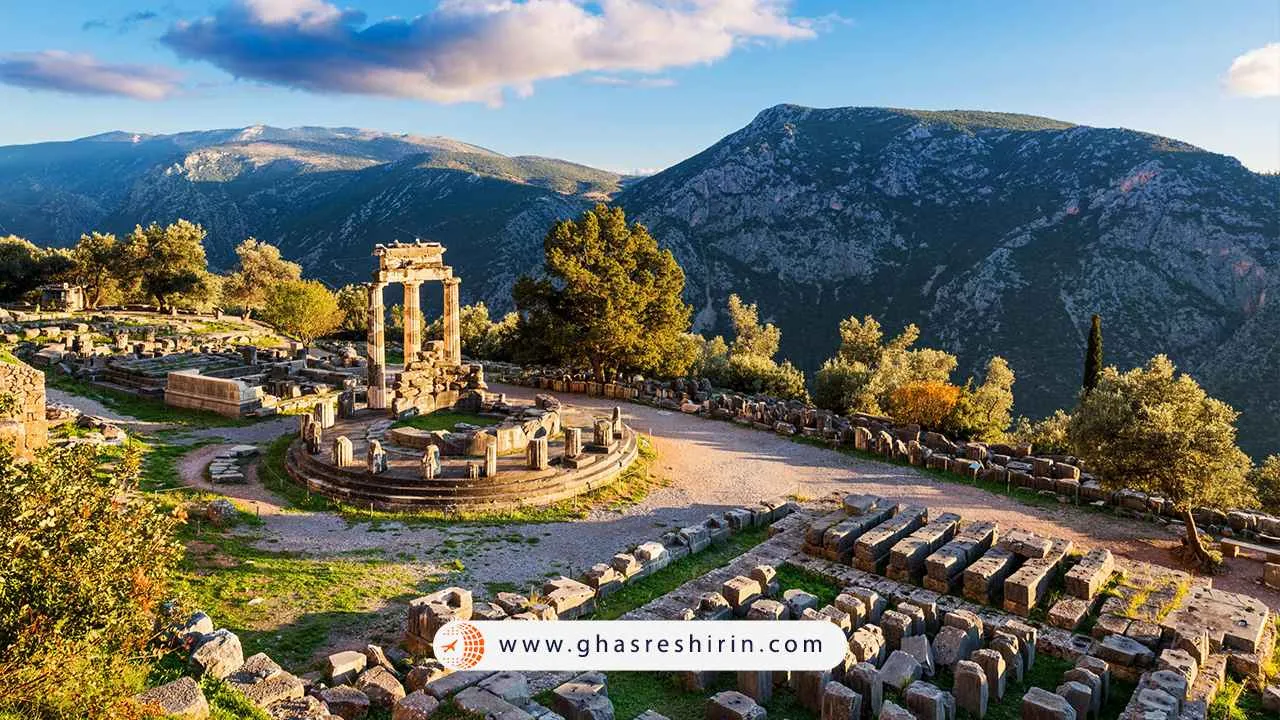 معبد دلفی