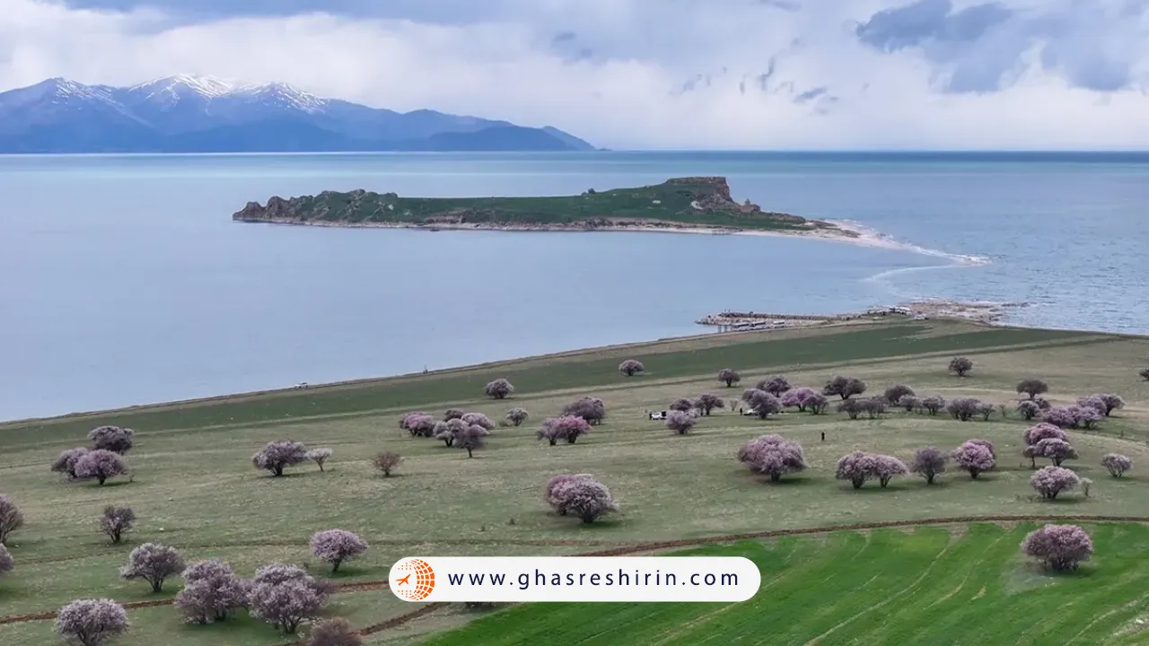 جزیره چارپاناک وان