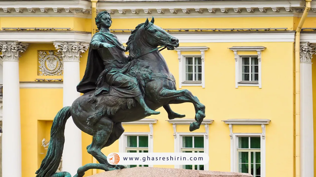 سوارکار برنزی روسیه