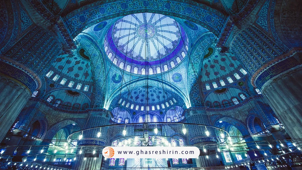 عکس داخل مسجد سلطان احمد