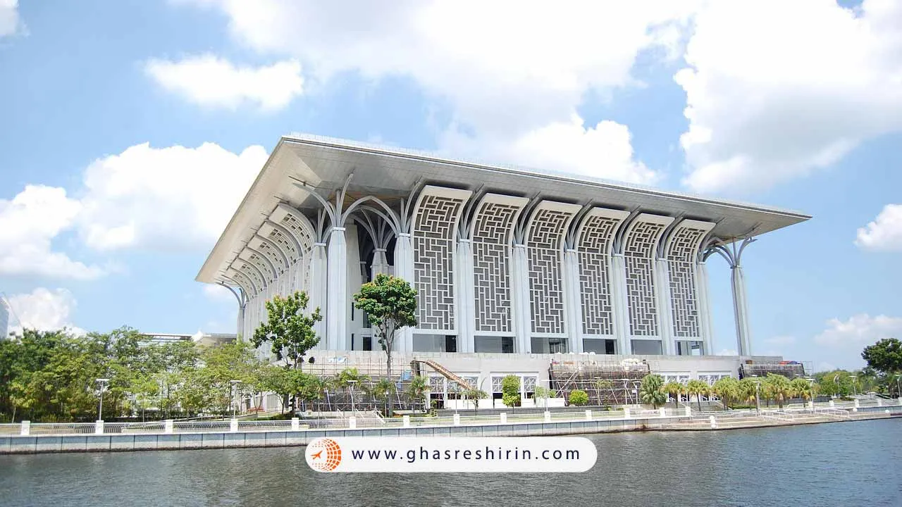 مرکز کنوانسیون بین المللی پوتراجایا 1