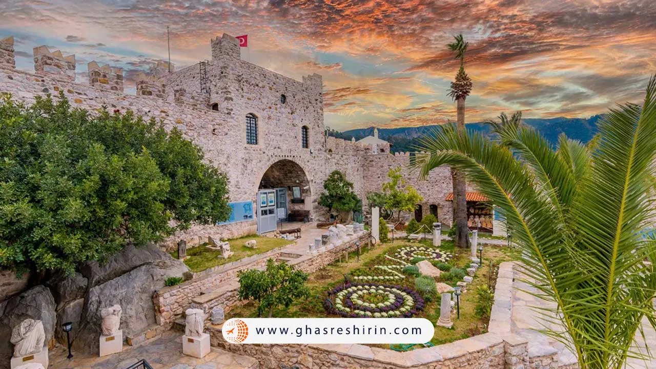 قلعه مارماریس یکی از جاذبه های تور مارماریس