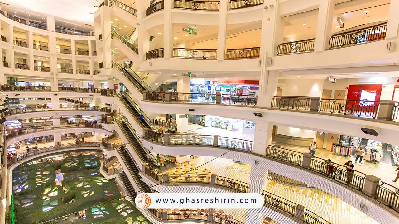 مرکز خرید تایمز اسکوئر کوالالامپور (Berjaya Times Square) یک مرکز خرید ارزان در کوالالامپور