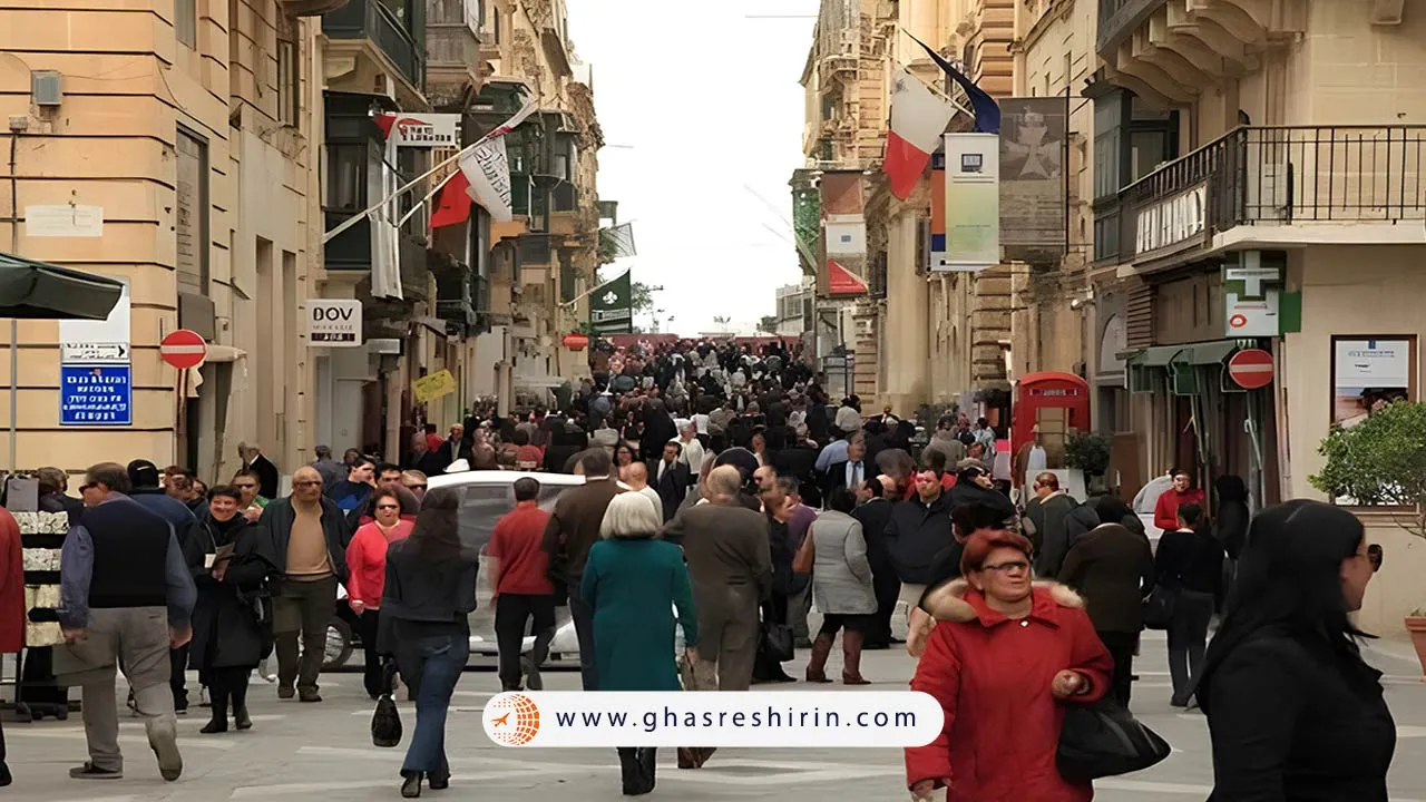 خیابان جمهوریت (Cumhuriyet Caddesi) از بهترین مراکز خرید از وان