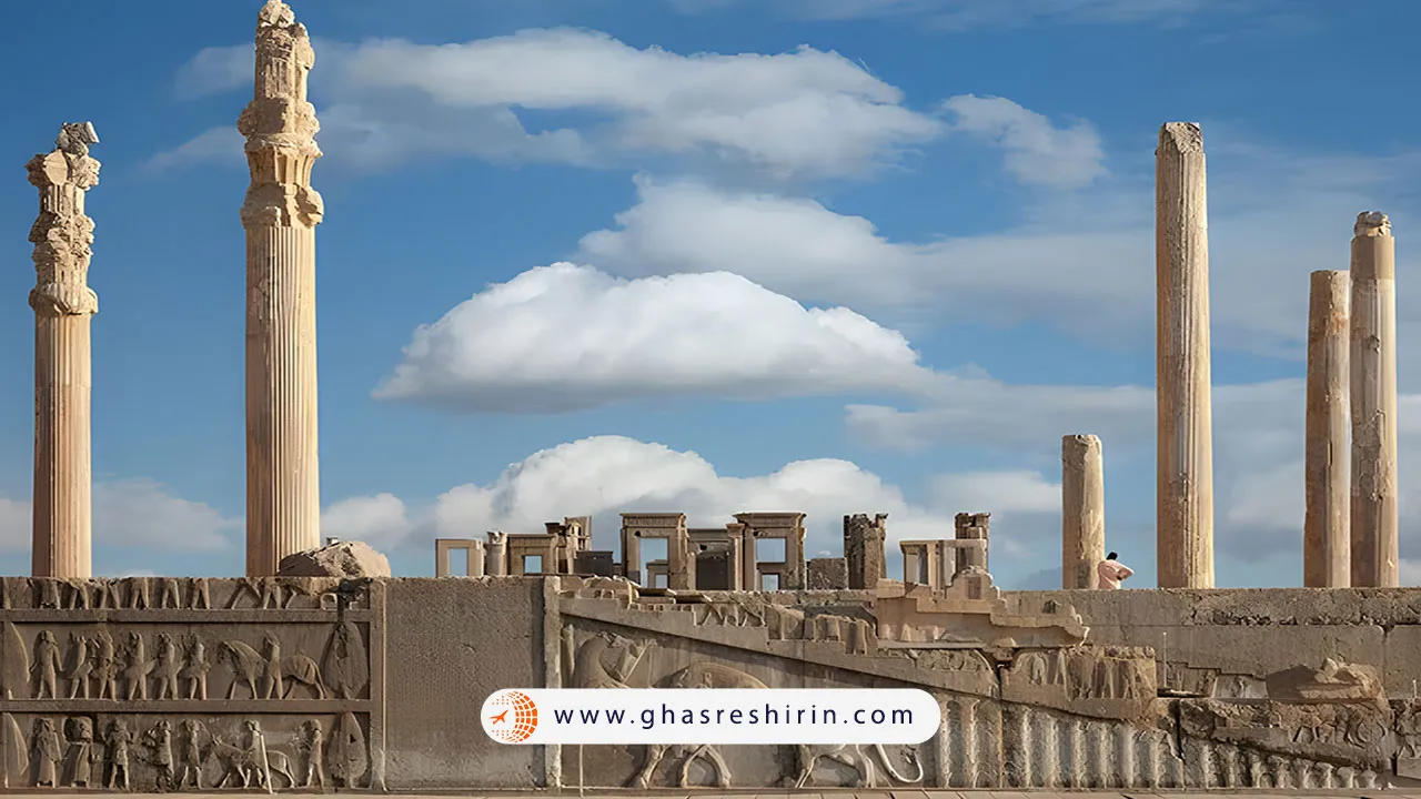 پرسپولیس یا تخت جمشید از بهترین جاهای دیدنی شیراز