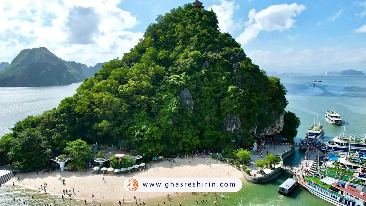 جزیره تی تاپ (Ti Top Island) یکی از دیدنی های خلیج هالونگ