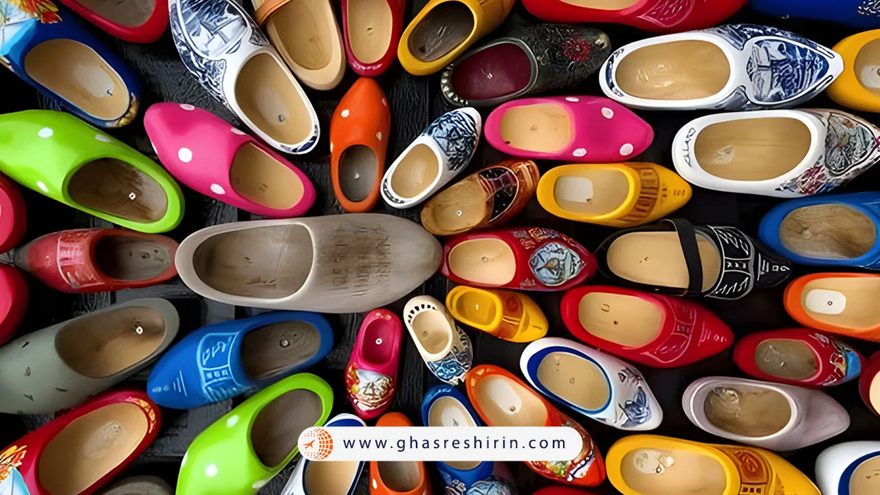 کفش چوبی سنتی یکی از بهترین سوغاتی های ویتنام