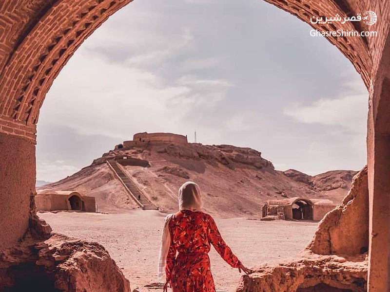 دخمه های زرتشتیان یزد مکان دیدنی ایران