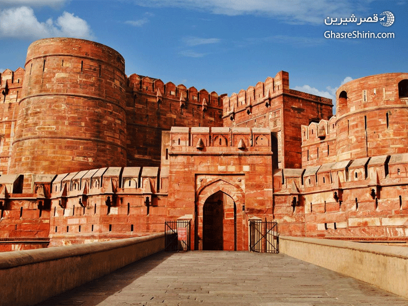 قلعه آگرا در جاذبه های گردشگری آگرا