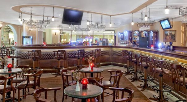 بار هتل آستریا کرملین پالاس آنتالیا بار هتل آستریا کرملین پالاس آنتالیا