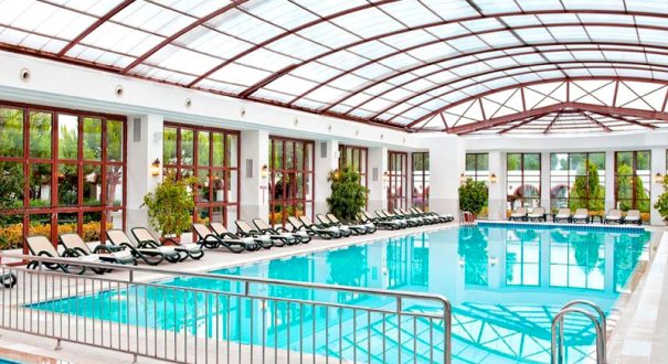 استخر سرپوشیده هتل آستریا کرملین پالاس آنتالیا استخر سرپوشیده هتل آستریا کرملین پالاس آنتالیا