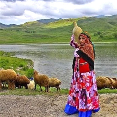 چشمه فرشته همدان، چشمه ای در آغوش بزرگترین دره شهر