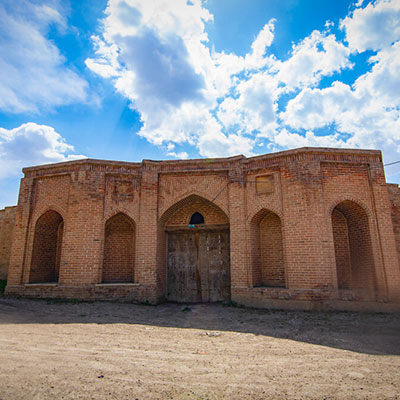 تاج آباد، کاروانسرایی مدور و متفاوت در همدان