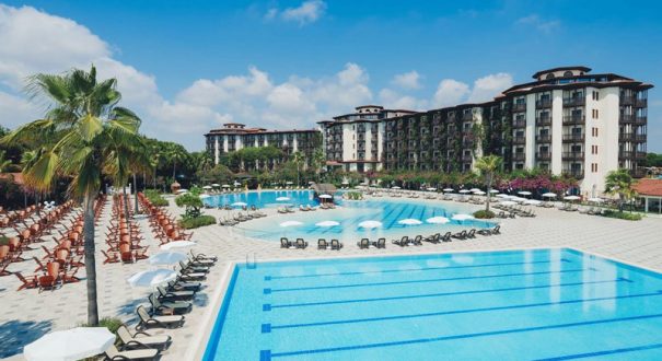 استخر هتل سلکتوم فامیلی ریزورت آنتالیا استخر هتل سلکتوم فامیلی ریزورت آنتالیا