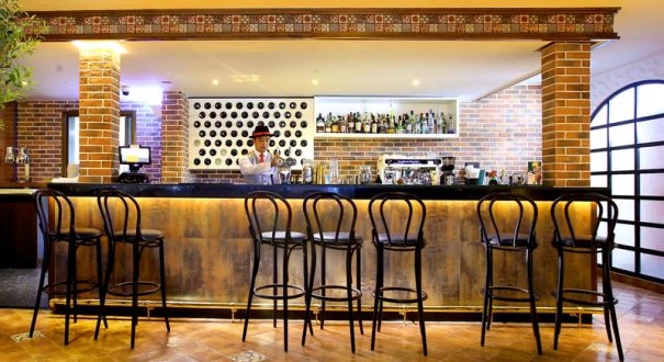 بار هتل متروپولیتن دبی بار هتل متروپولیتن دبی