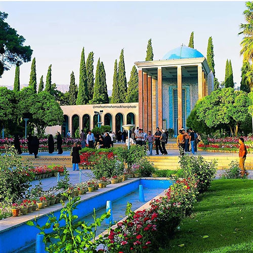 سعدیه شیراز، آرامگاه پادشاه سخن