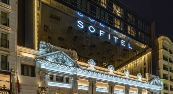 banner-sofitel-hotel