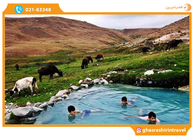 چشمه آب گرم